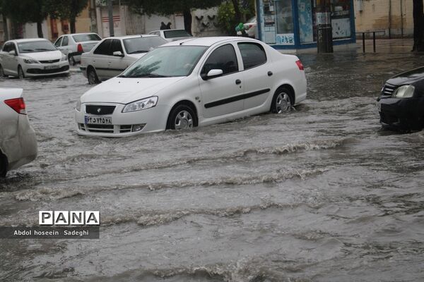 بارش باران و آبگرفتگی معابر در بوشهر