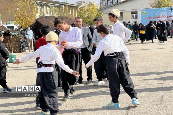 جشنواره فرهنگی هنری دانش‌آموزان عشایری استان کرمانشاه