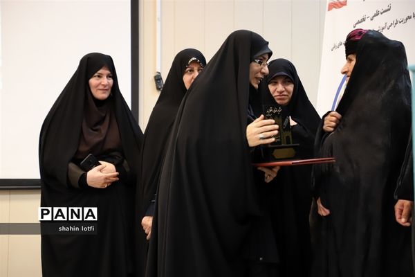 جشنواره فرهنگی هنری دانش‌آموزان عشایری استان کرمانشاه