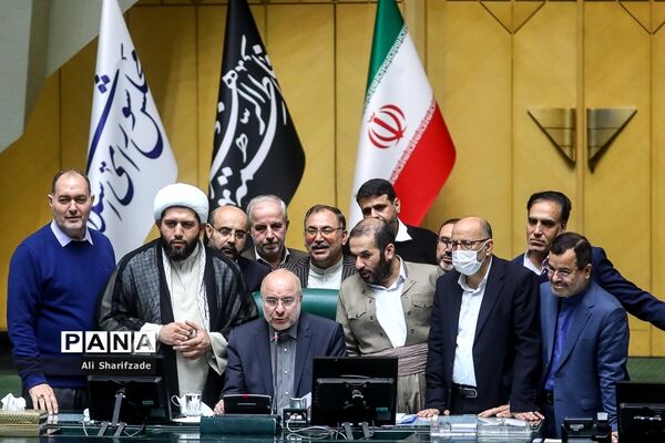 جلسه رای اعتماد به وزیر پیشنهادی راه و شهرسازی