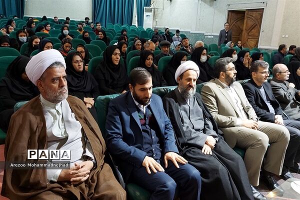 تقدیر از دانشجویان کارآفرین دانشگاه پیام نور شهرستان قرچک