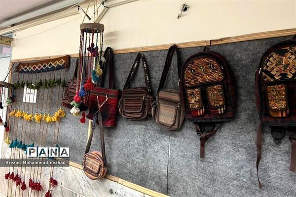 برپایی نمایشگاه صنایع‌دستی توسط دانشجویان کارآفرین شهرستان قرچک