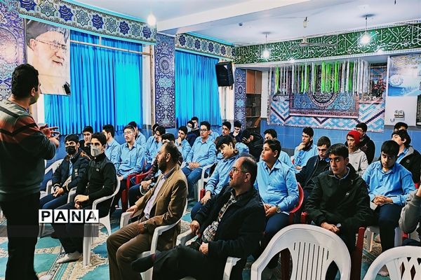 برگزاری دوره  تبیین فضای مجازی