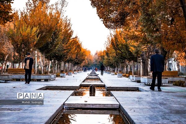 پادشاه فصل‌ها در نصف جهان