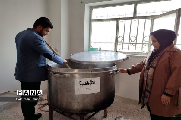 برگزاری مراسم ایام فاطمیه و برپایی ایستگاه صلواتی در مدرسه توفیق رباط کریم