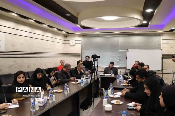 نشست خبری رئیس حوزه هنری انقلاب اسلامی آذربایجان شرقی