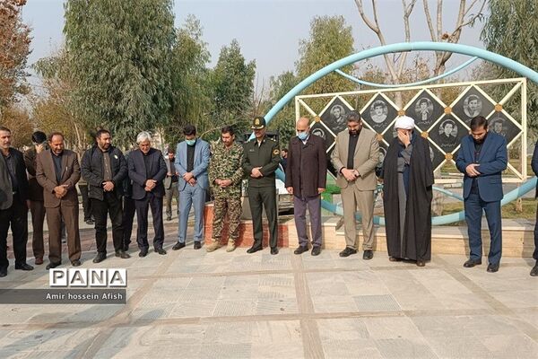 حرکت دسته عزاداری به‌مناسبت شهادت حضرت فاطمه زهرا(س) در شهرستان قرچک