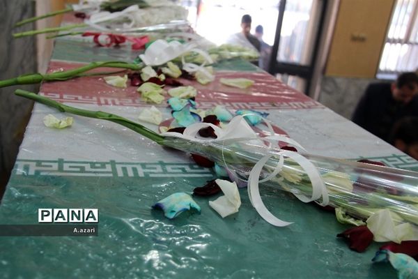 تشیع پیکر مطهر شهید گمنام در شهرکرد