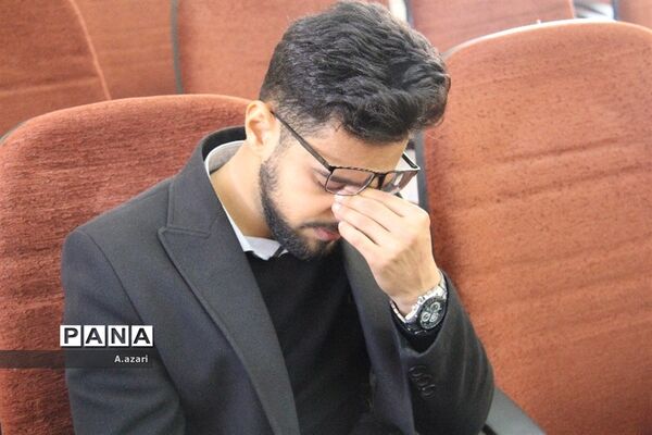 تشیع پیکر مطهر شهید گمنام در شهرکرد