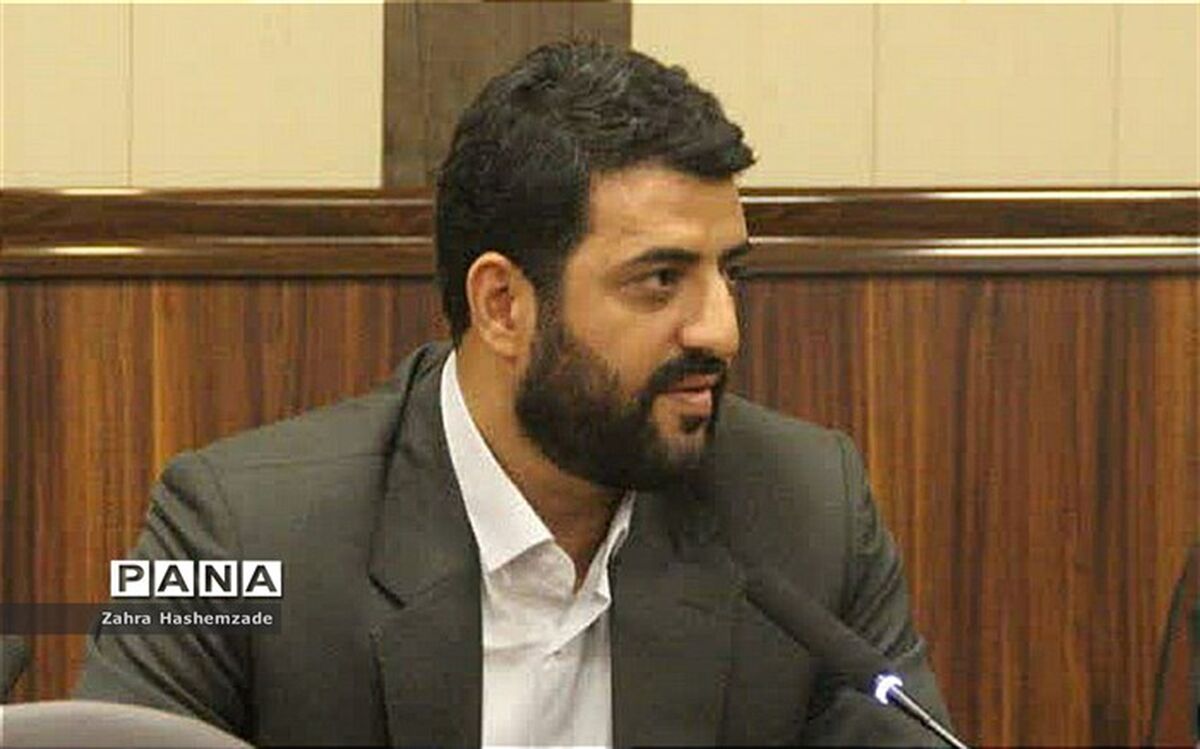 گروه‌های آموزشی، تاثیر بسزایی بر بهبود شش بعد عملکردی معلمان دارند