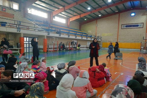 برگزاری مسابقات جشنواره مادر و دختردر ناحیه 2 شیراز