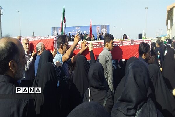 ورود پیکر مطهر یکصد و یازده  شهید تازه تفحص شده به ایران
