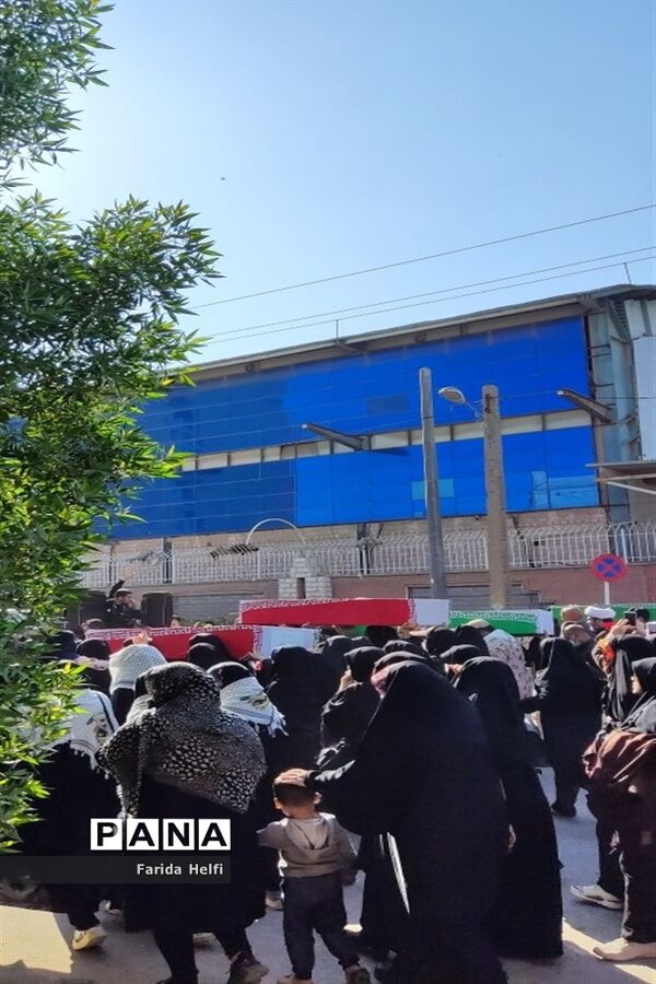ورود پیکر مطهر یکصد و یازده  شهید تازه تفحص شده به ایران