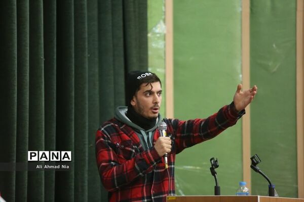 حضورمعاون رئیس‌جمهوری در جمع دانشجویان دانشگاه آزاد اسلامی قم