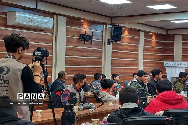 کارگاه سواد رسانه و فضای مجازی پسران خبرنگار مشهد مقدس