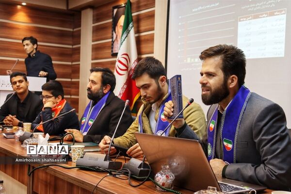 کارگاه سواد رسانه و فضای مجازی پسران خبرنگار مشهد مقدس