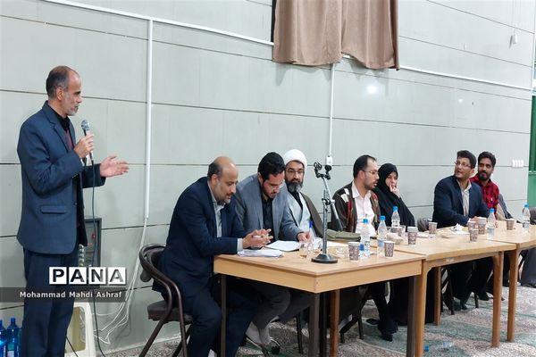 حضور کاروان خدمت نایین در منظم‌ترین روستای خشتی جهان