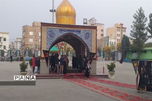 زیارت قبور شهدای گمنام در پاکدشت