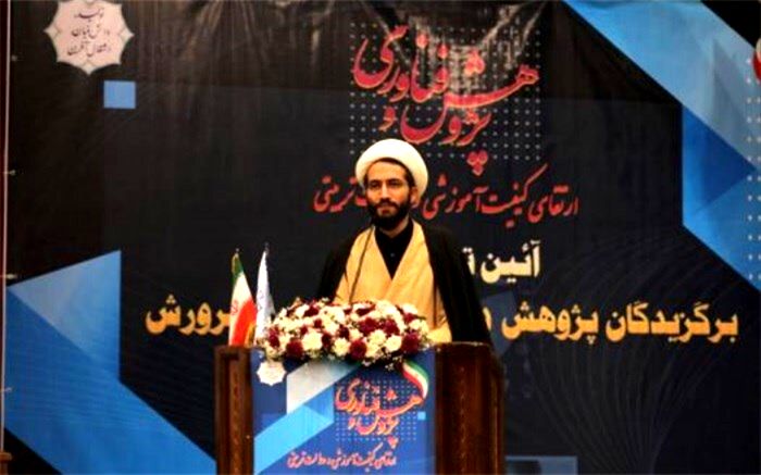 ‌لزوم برنامه‌ریزی برای رفع چالش‌های پژوهشی در نظام تعلیم و تربیت