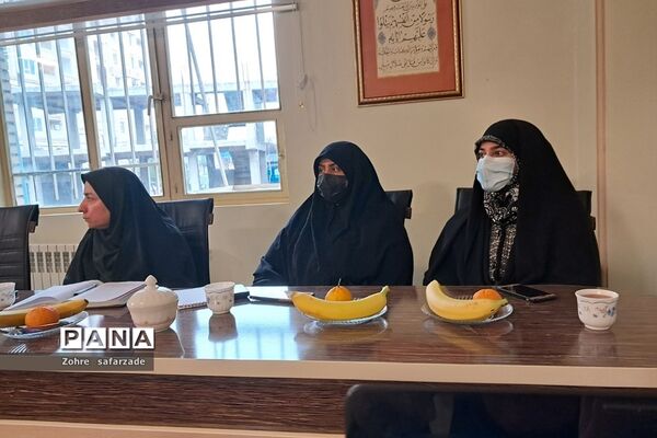گفتگوی تخصصی معاون پرورشی اداره‌کل آموزش و پرورش شهرستان‌های استان تهران با کارکنان تربیتی رودهن