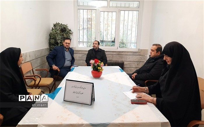 ضرورت مشارکت جمعی و تبادل مستمر اندیشه در اجرای طرح تئاتر درسی