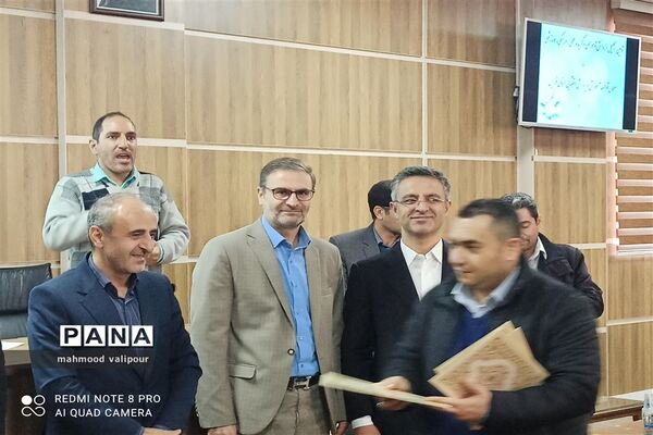 تقدیر از دانش‌آموزان برتر و برگزیده استثنایی قزوین