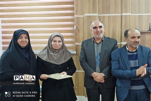 تقدیر از دانش‌آموزان برتر و برگزیده استثنایی قزوین