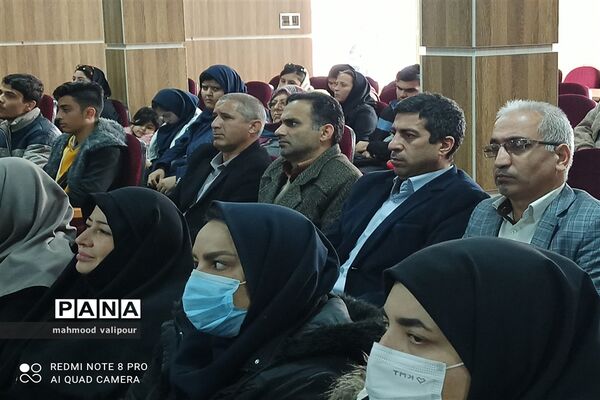 تقدیر از دانش‌آموزان برتر و برگزیده استثنایی قزوین