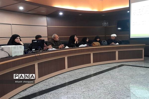 جلسه طرح شهردار مدرسه و اجرای آن در ۲۴ مدرسه منتخب منطقه ۱۴