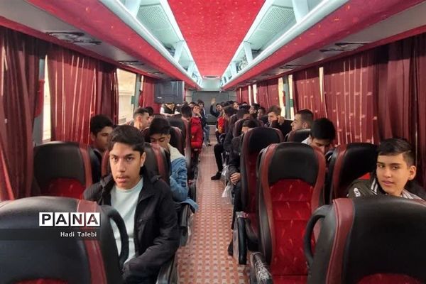 اعزام نخستین گروه از دانش‌آموزان قم به اردوی راهیان نور