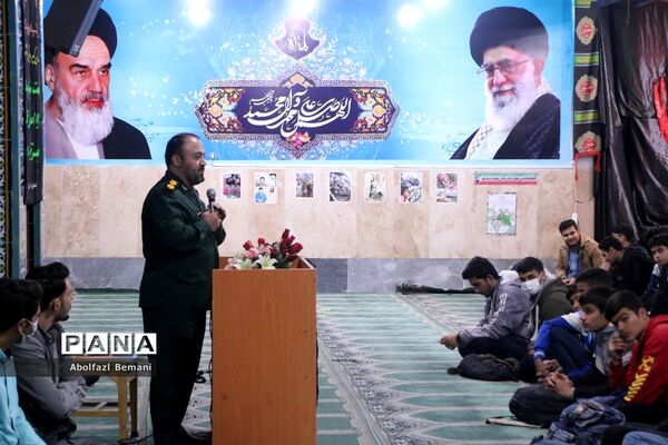اعزام نخستین گروه از دانش‌آموزان قم به اردوی راهیان نور
