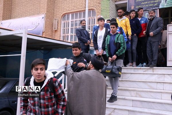 اعزام نخستین گروه از دانش‌آموزان قم به اردوی راهیان نور