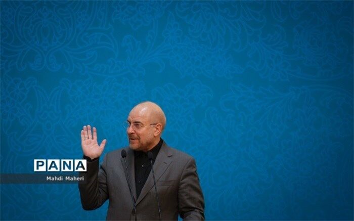 کشور نیازمند مدیران شجاعی است که دارای دو ویژگی قوی بودن و امین بودن باشند