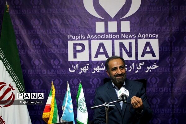 بازدید معاون پرورشی و فرهنگی آموزش و پرورش از سازمان دانش‌آموزی شهر تهران