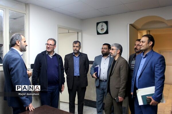 بازدید معاون پرورشی و فرهنگی آموزش و پرورش از سازمان دانش‌آموزی شهر تهران
