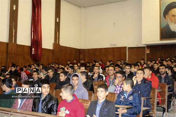 برگزاری اردوی راهیان پیشرفت ویژه دانش‌آموزان عشایر استان فارس