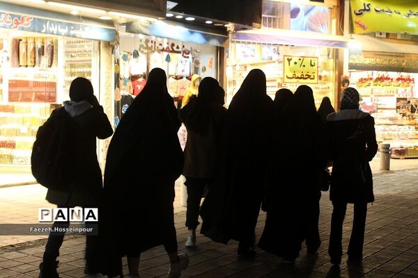 بازارگردی با نخبگان قرآنی و فرهنگی بهارستان‌2 در مشهد