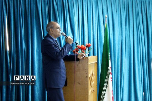 کارگاه توانمندسازی مربیان و معاونان پرورشی ناحیه دو ساری