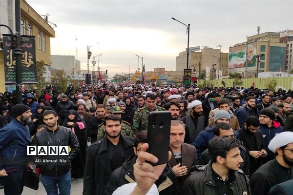 مراسم تشییع پیکر طلبه شهید حسن مختارزاده در قم