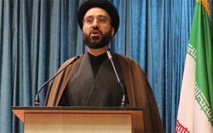 وظیفه امروز مسئولین جبهه تعلیم و تربیت، حفظ دانش‌آموزان در دامان امن انقلاب است