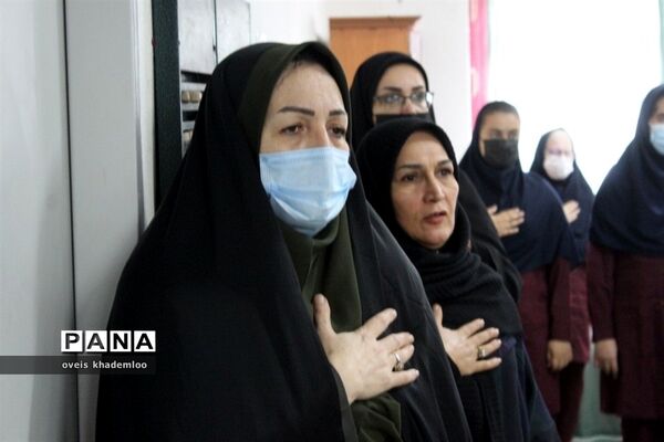 کرسی تلاوت قرآن کریم در دبیرستان عصمت گلوگاه