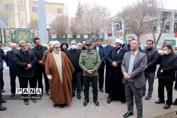 تجدید میثاق سرپرست جدید آموزش و پرورش آذربایجان‌شرقی با شهدا در اولین روز کاری