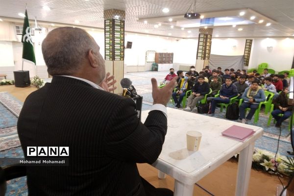 اردوی مرحله اول درس آمادگی دفاعی در دبیرستان متوسطه دوم امام حسین (ع) کاشمر