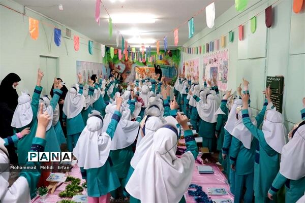 اجرای مراسم جشن قرآن در مدارس آباده
