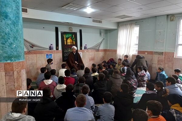 برگزاری کلاس‌های بصیرتی در ایام فاطمیه در مدارس رودهن