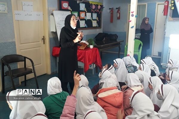 برگزاری کارگاه آموزشی روش‌های تحقیق درست در مدارس رودهن