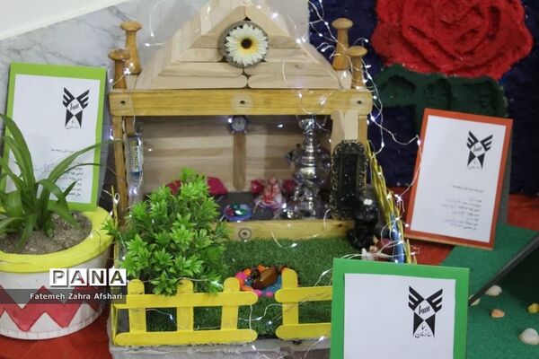 نمایشگاه دستاوردهای پژوهشی دانش‌آموزان شهرستان سمنان