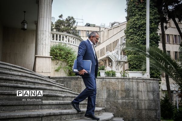 حاشیه جلسه هیات دولت