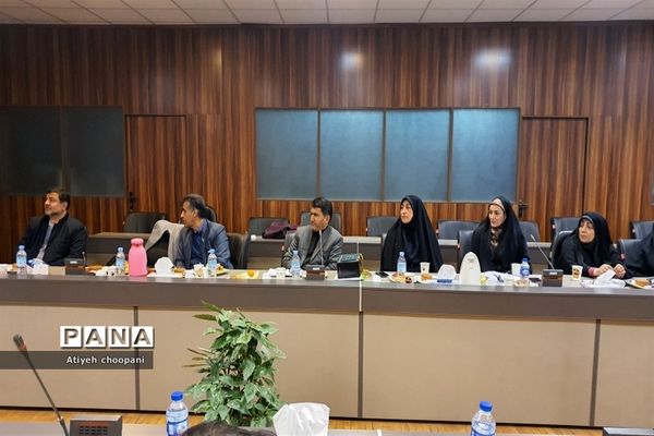 نشست هم‌اندیشی مدیران و کارشناسان کانون‌های فرهنگی تربیتی