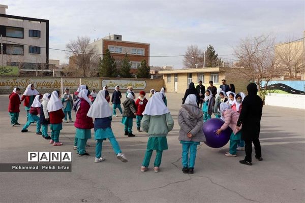 جنگ جوانه‌ها در مدارس شهرستان آباده
